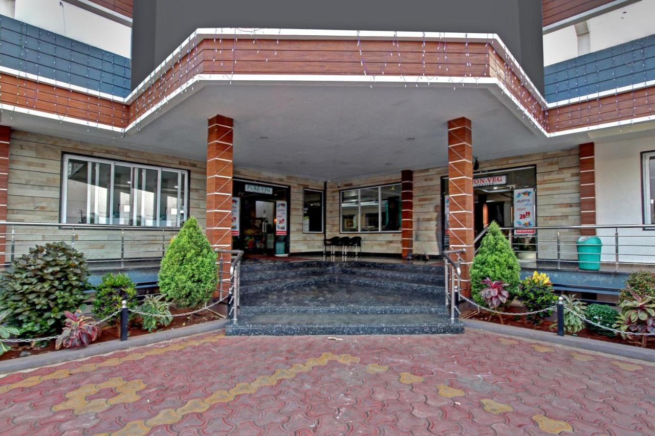 Oyo 48704 Rashi Farms Ξενοδοχείο Hubli Εξωτερικό φωτογραφία