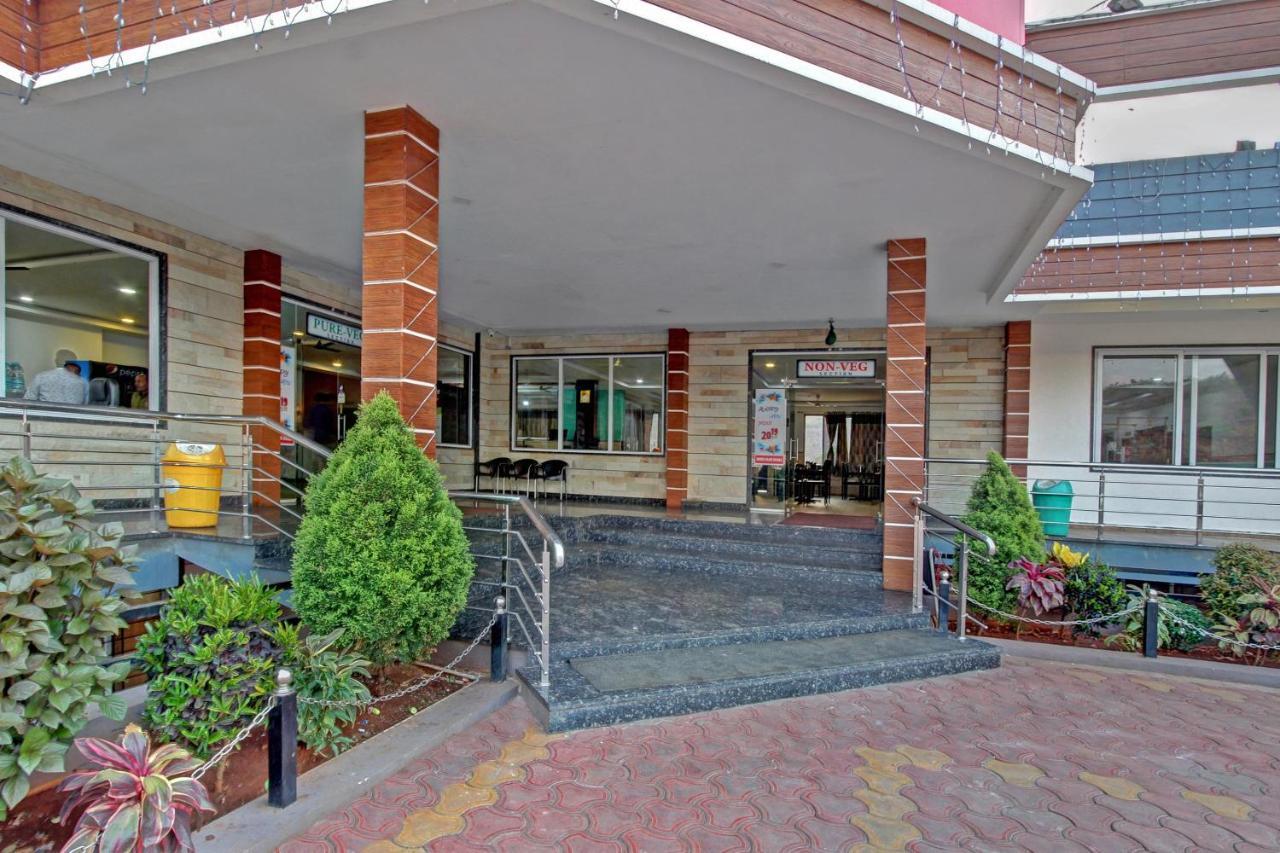Oyo 48704 Rashi Farms Ξενοδοχείο Hubli Εξωτερικό φωτογραφία